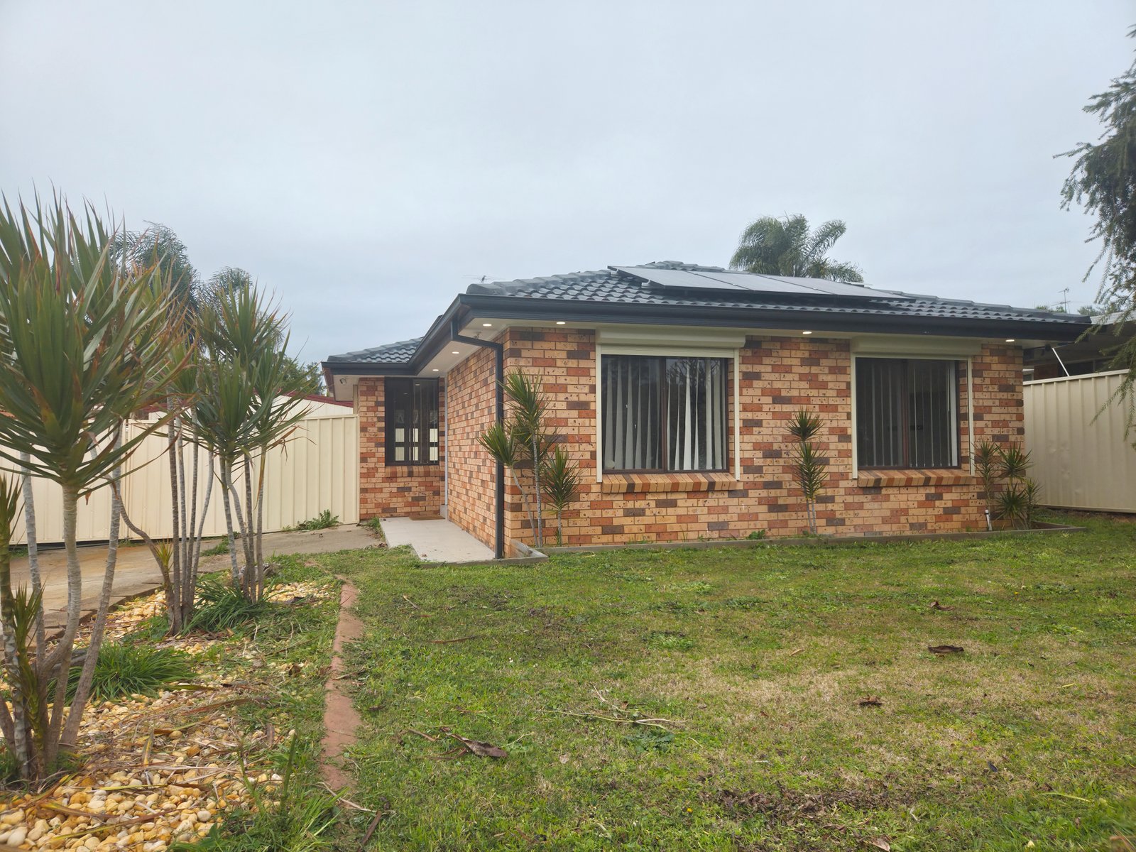 87 Goldmark Cres  Cranebrook 1