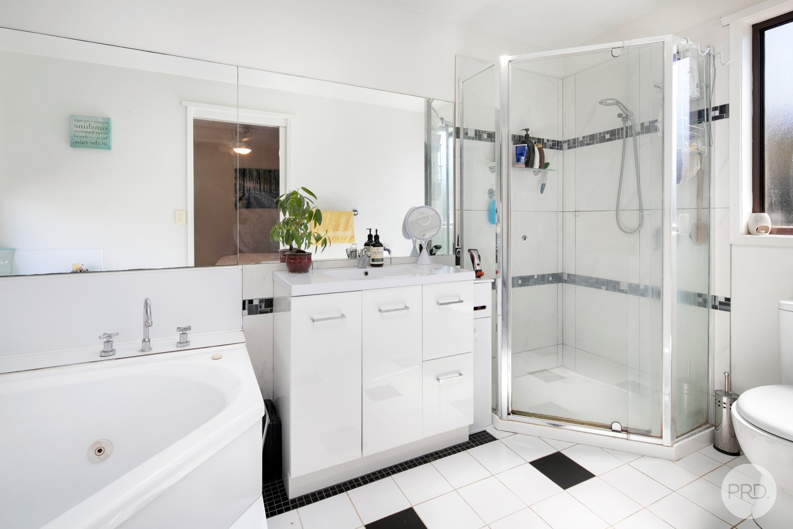 87 Grandview Grove WENDOUREE 5