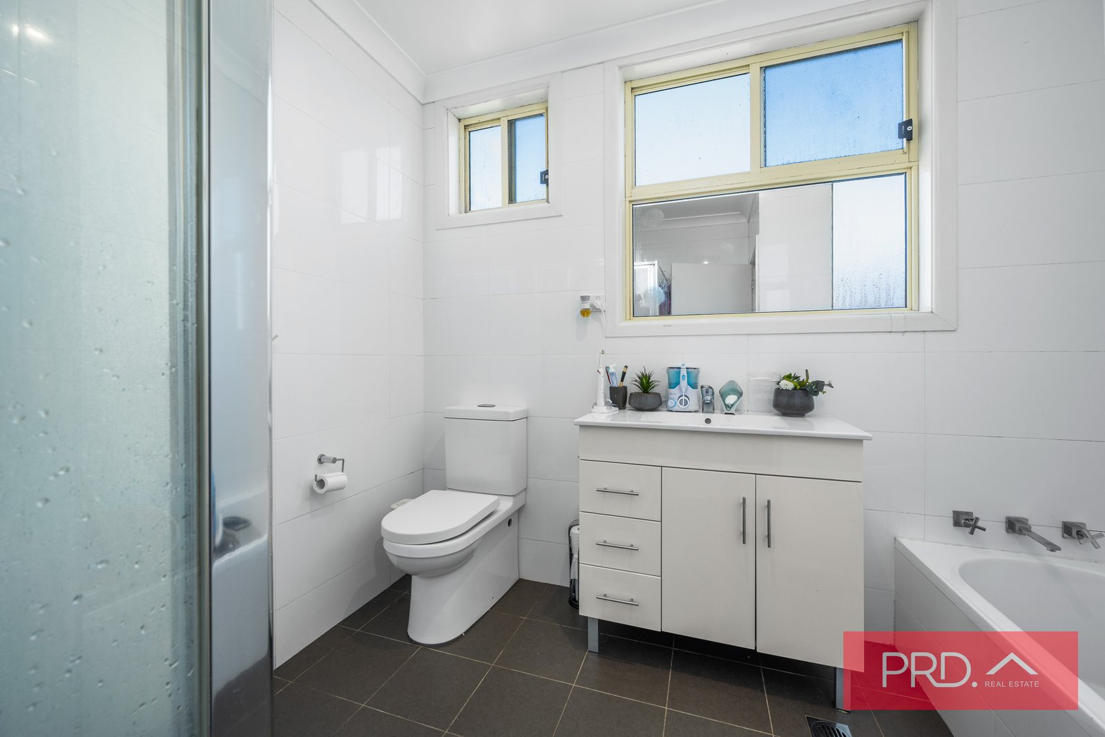 87 Hill Road LURNEA 18