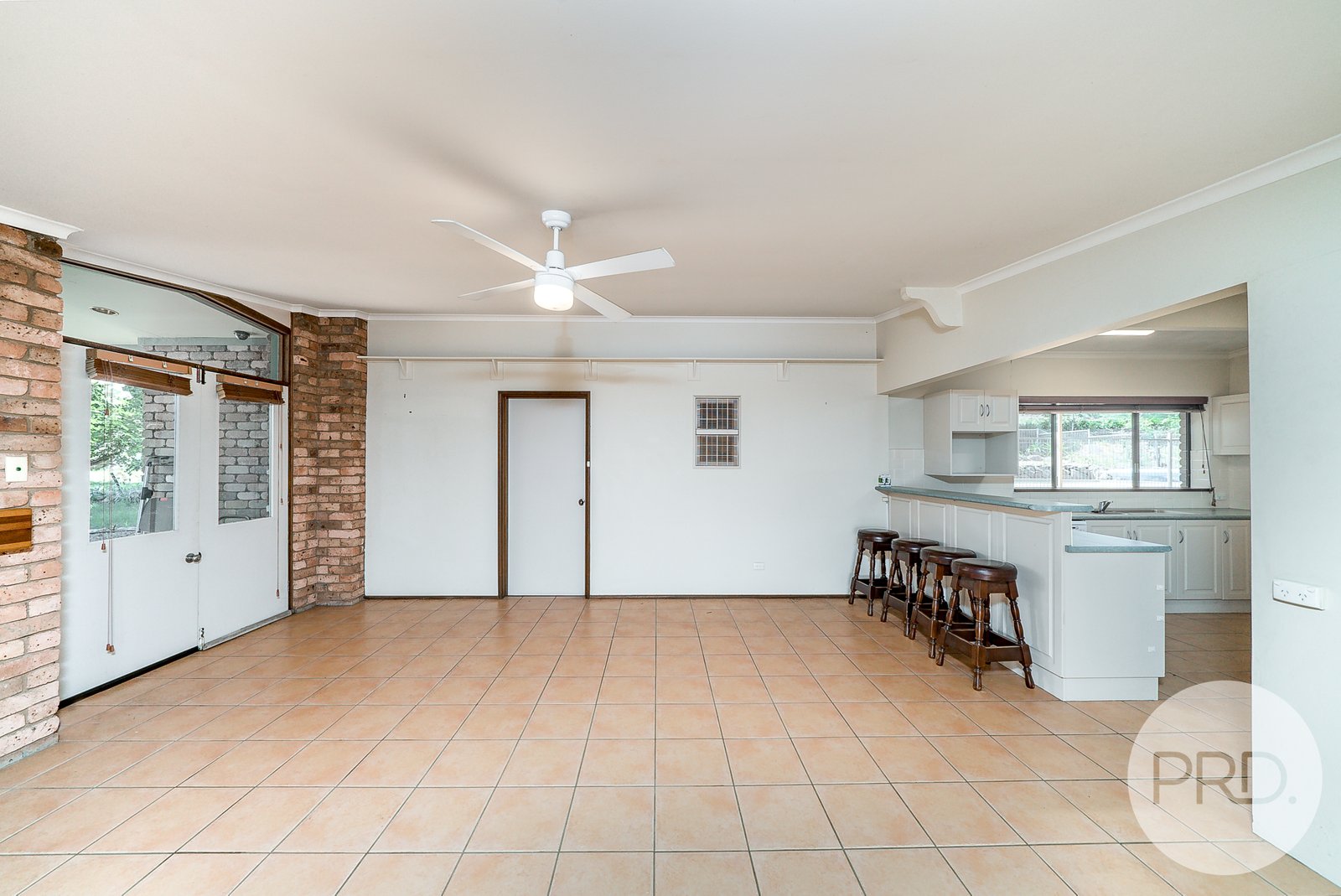87 Hillary Street NORTH WAGGA WAGGA 12