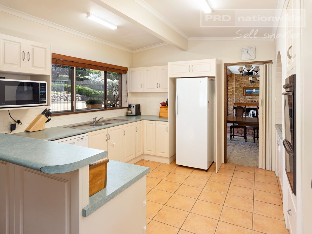 87 Hillary Street NORTH WAGGA WAGGA 6