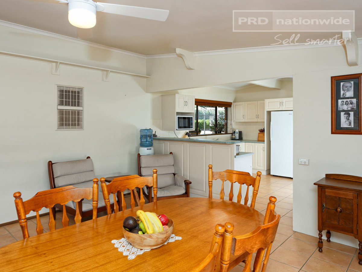 87 Hillary Street NORTH WAGGA WAGGA 11