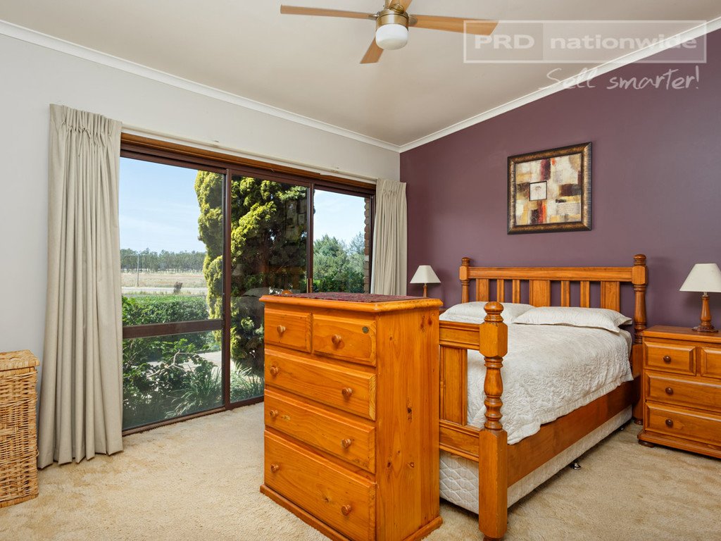 87 Hillary Street NORTH WAGGA WAGGA 13