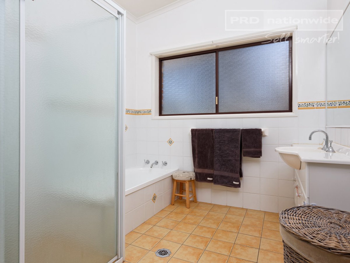 87 Hillary Street NORTH WAGGA WAGGA 15