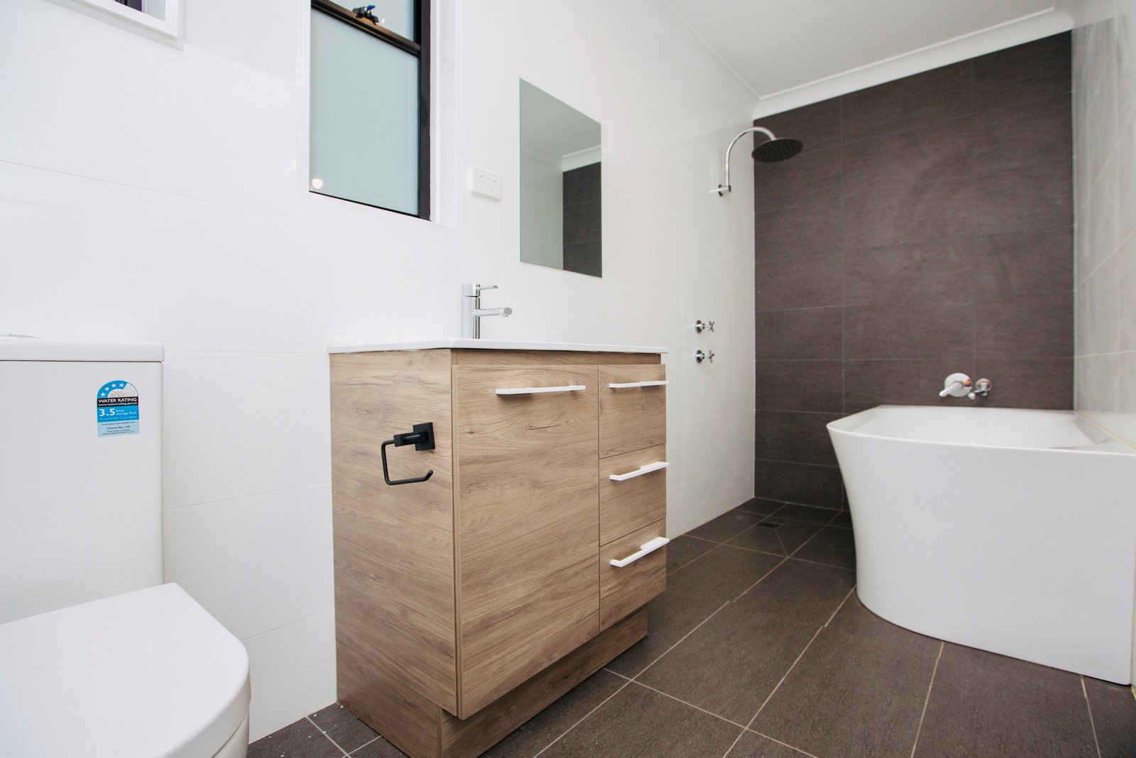 87 Hillvue Road TAMWORTH 6