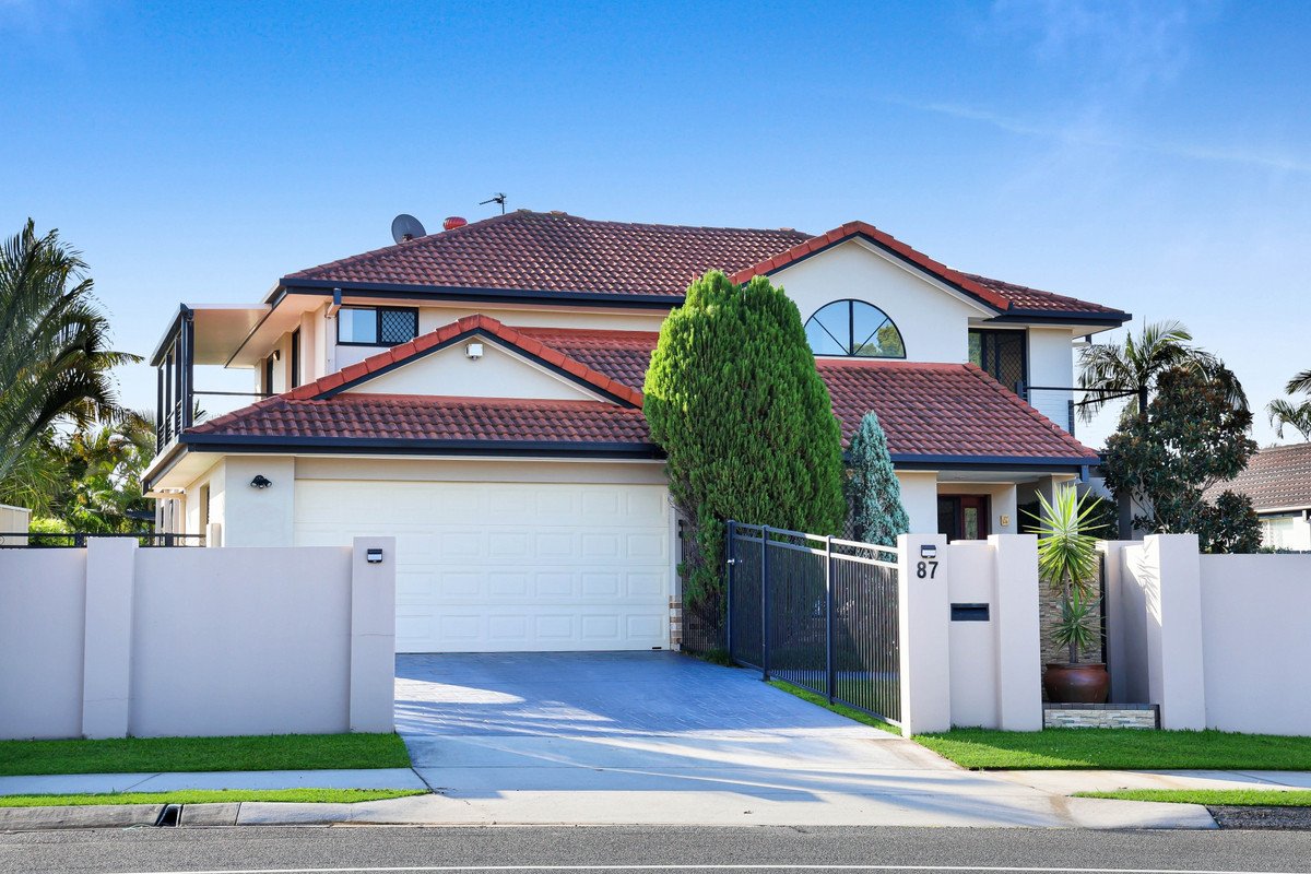 87 Honeyeater Drive BURLEIGH WATERS 1