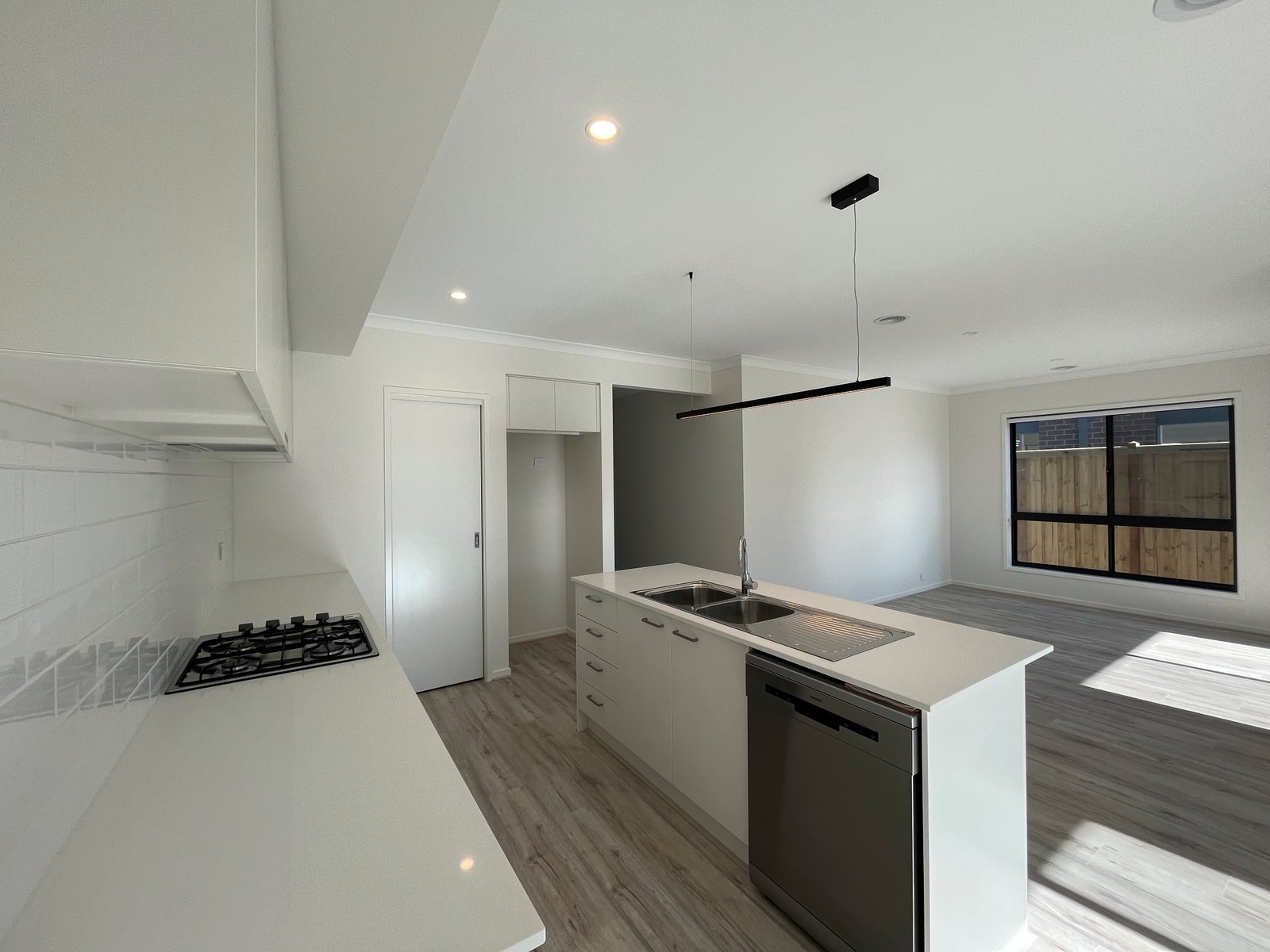 Gallery: 87 Inglenook Circuit