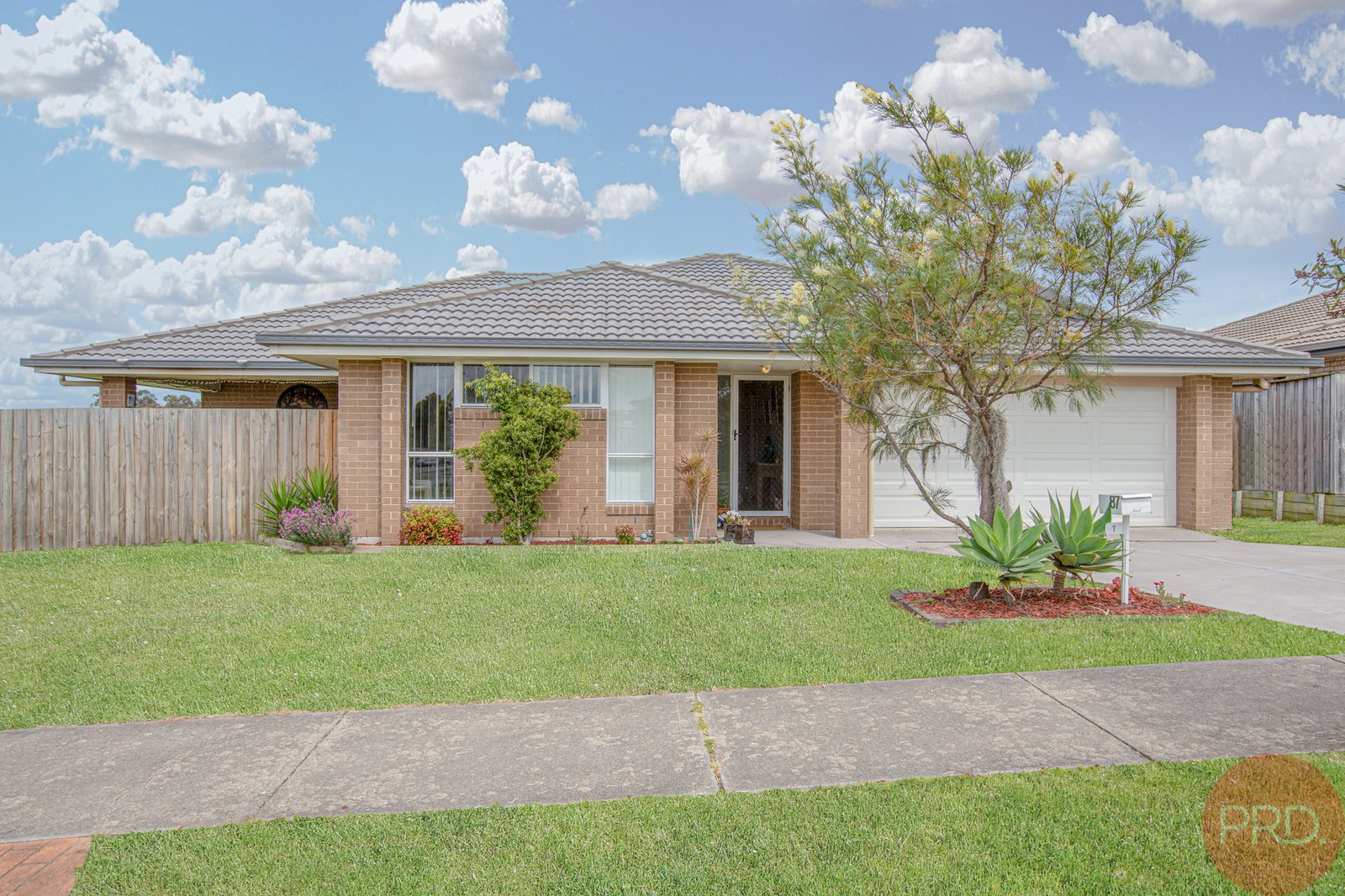 87 Mckeachie Drive ABERGLASSLYN 2