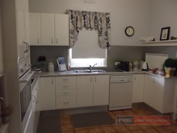 87 Merivale Street TUMUT 2