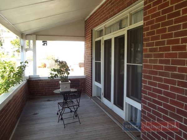 87 Merivale Street TUMUT 15