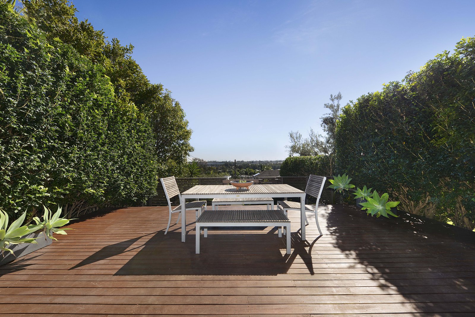 87 Mirrabooka Crescent LITTLE BAY 3