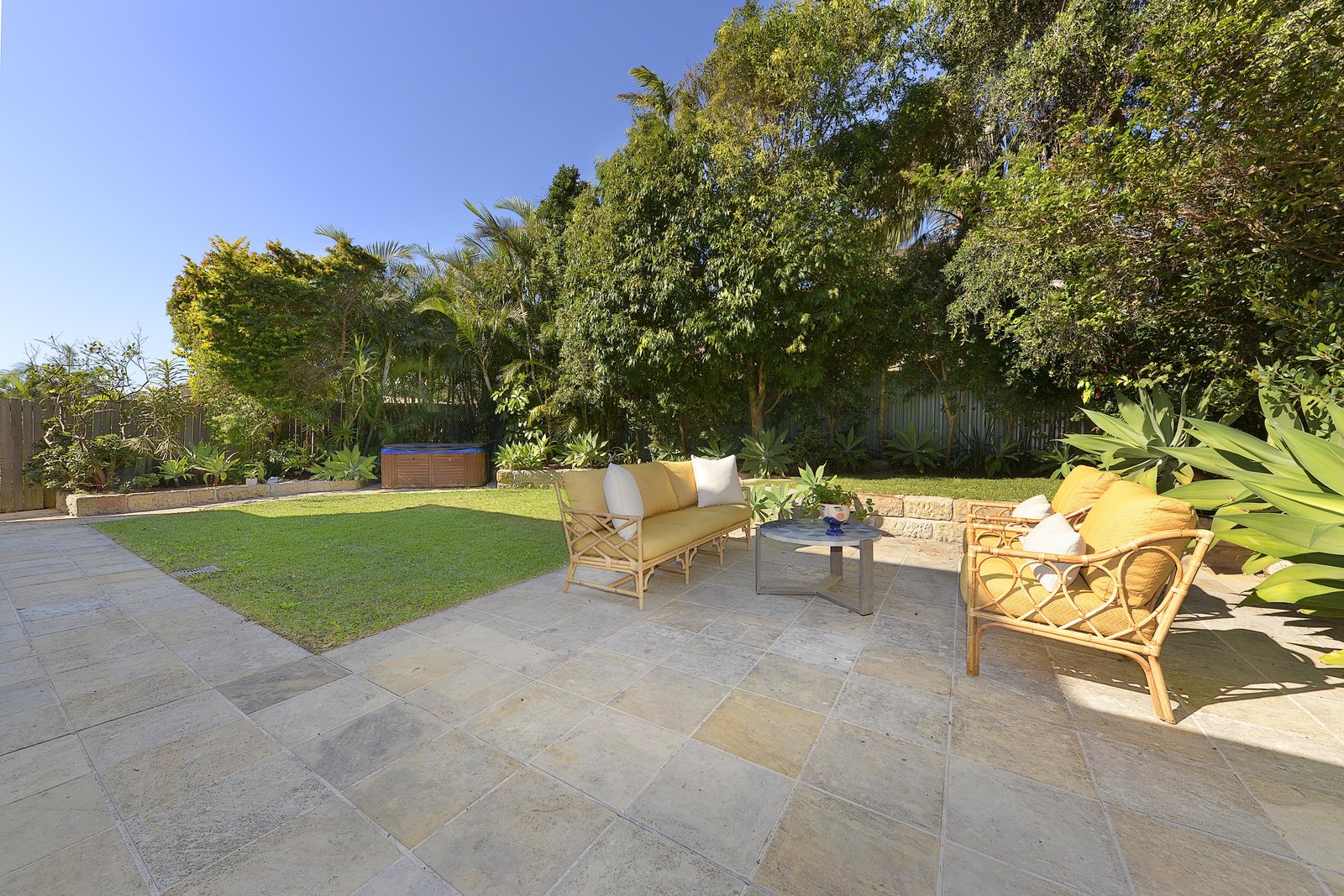 87 Mirrabooka Crescent LITTLE BAY 10