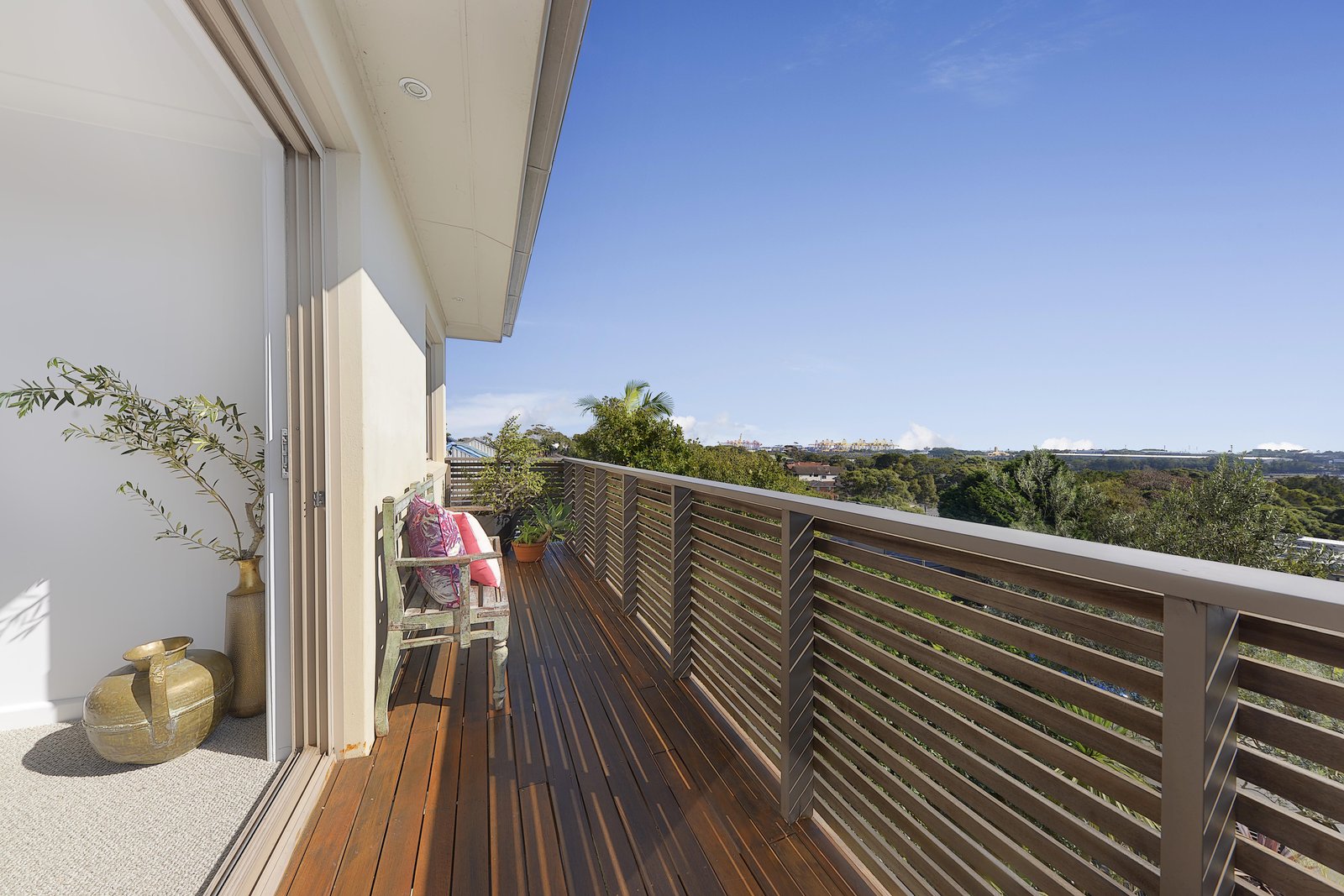 87 Mirrabooka Crescent LITTLE BAY 13