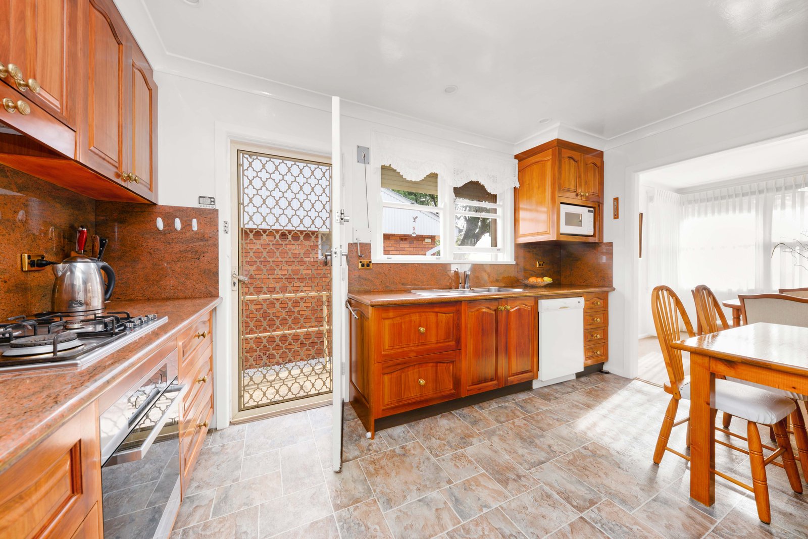 87 Mons Avenue MAROUBRA 20