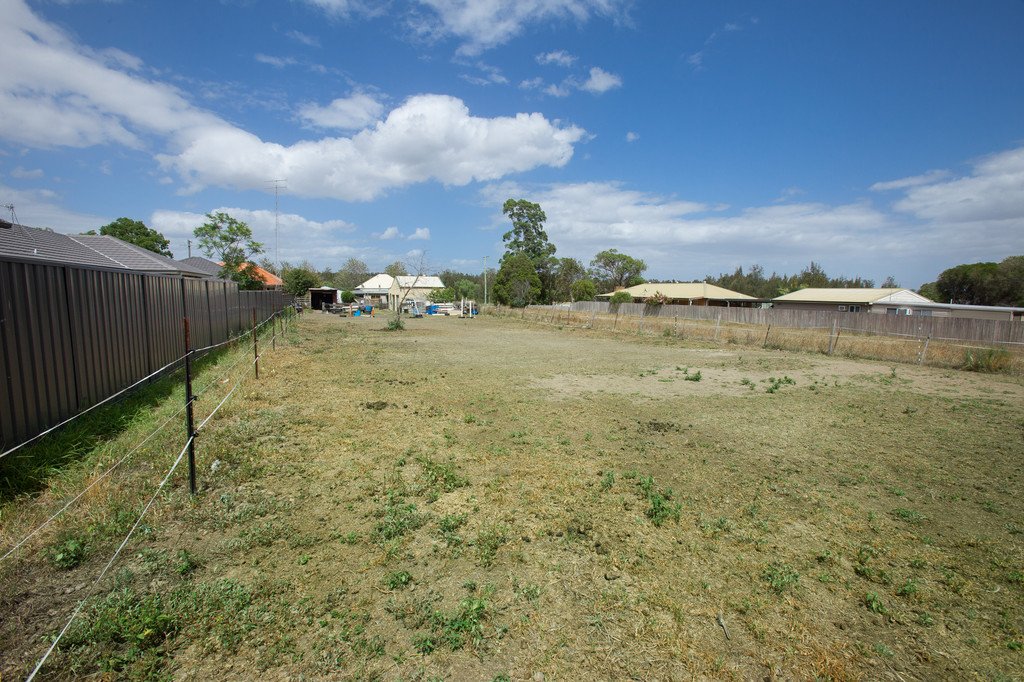87 New England Highway GRETA 17