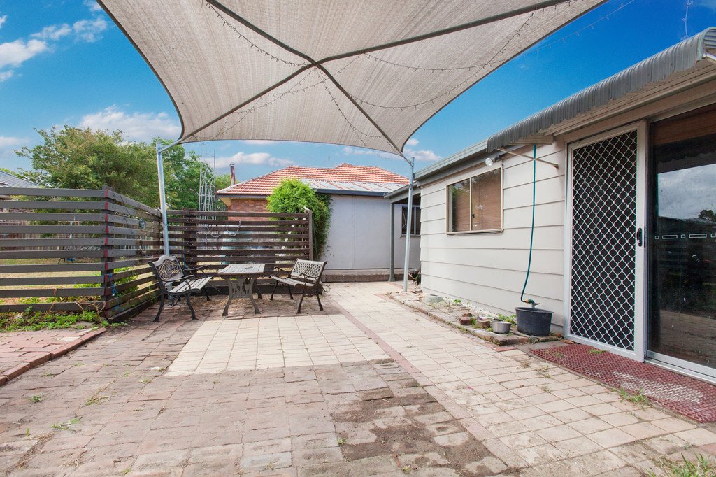 87 New England Highway GRETA 19