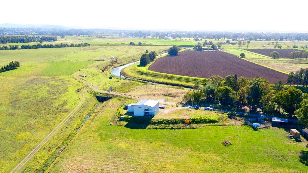 87 O'Connells Road LOUTH PARK 13
