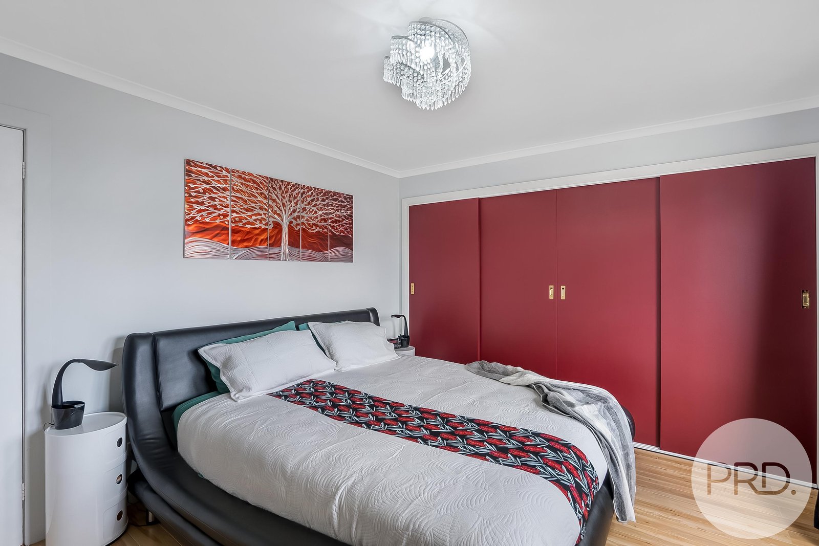 87 Renfrew Circle GOODWOOD 8