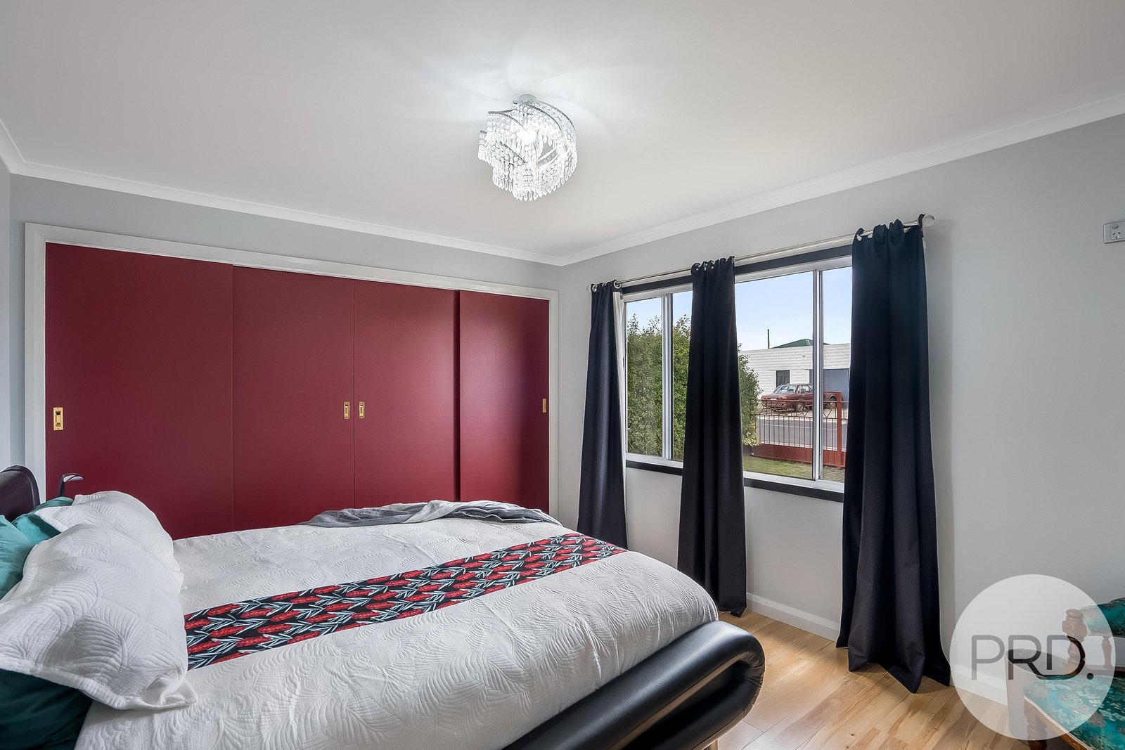 87 Renfrew Circle GOODWOOD 9