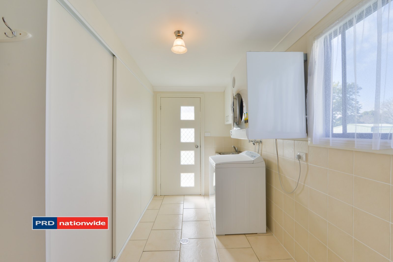 87 River Street MANILLA 13