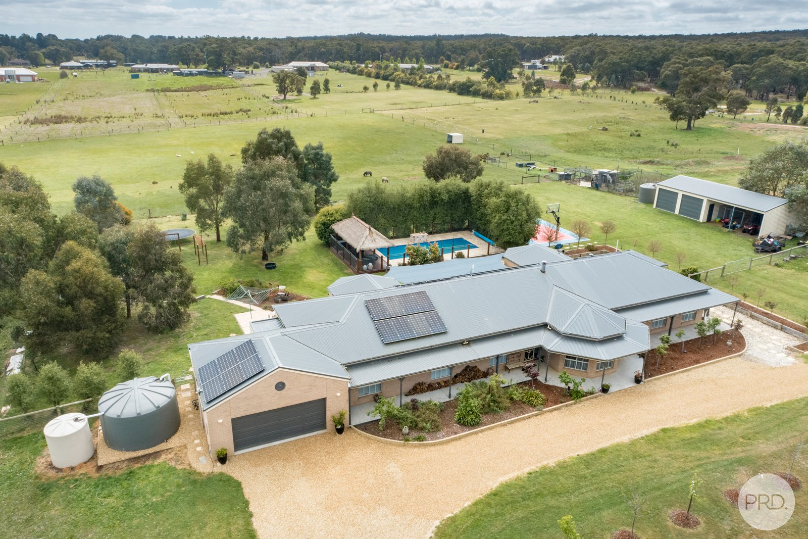 87 Taemore Close HADDON 2