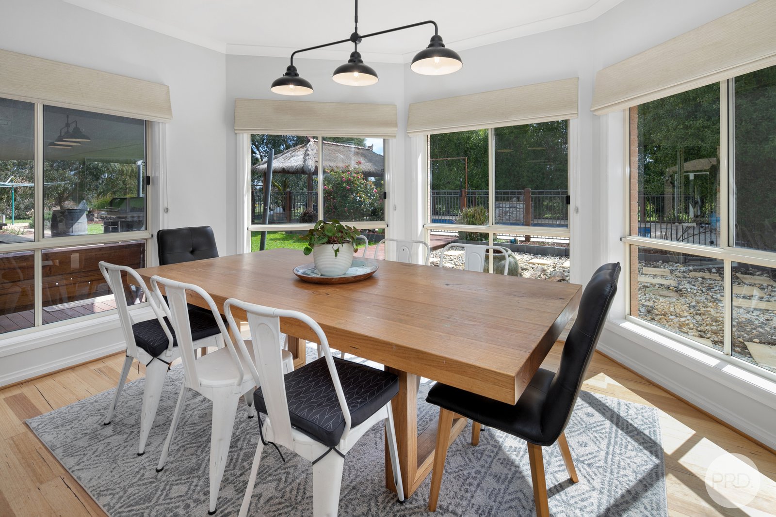 87 Taemore Close HADDON 6