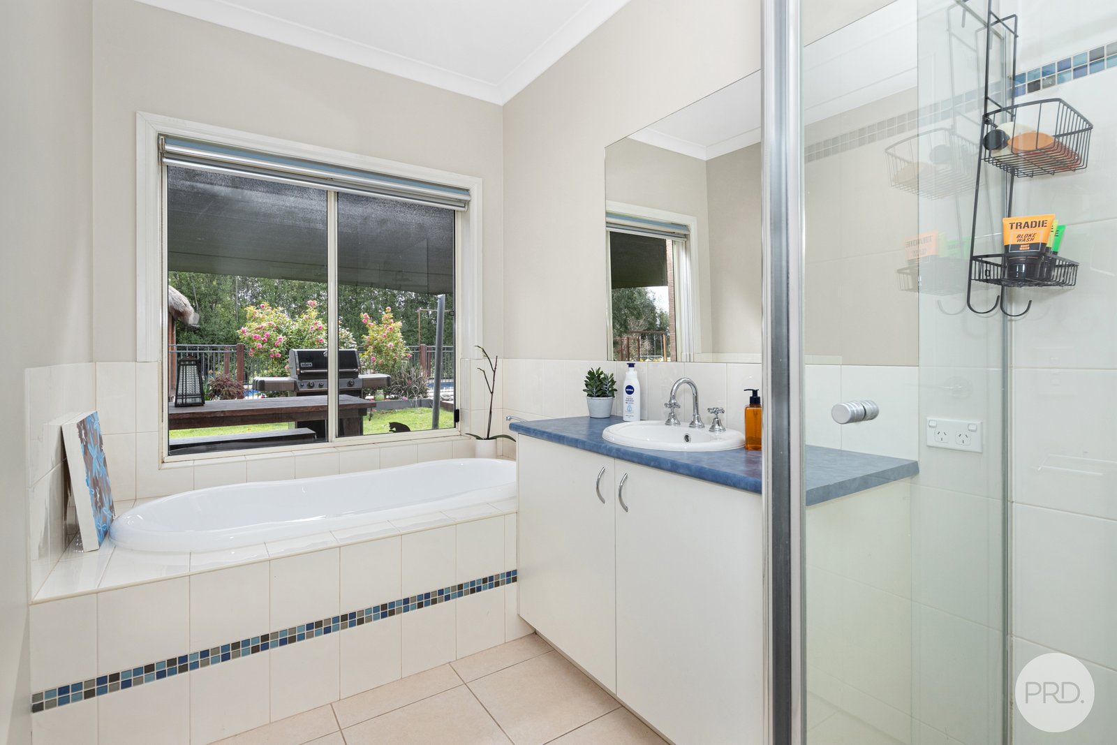 87 Taemore Close HADDON 9