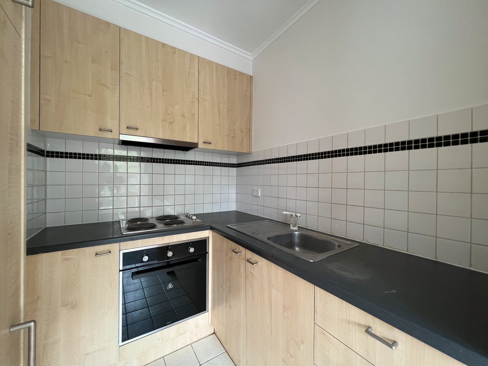 Gallery: 8/7 Truganini Road