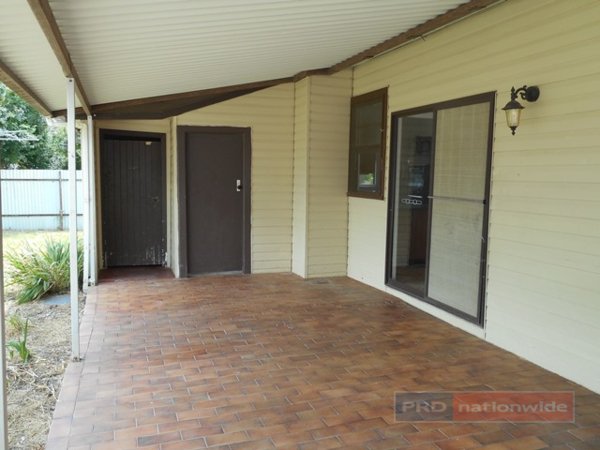 87 Tumut Street ADELONG 9
