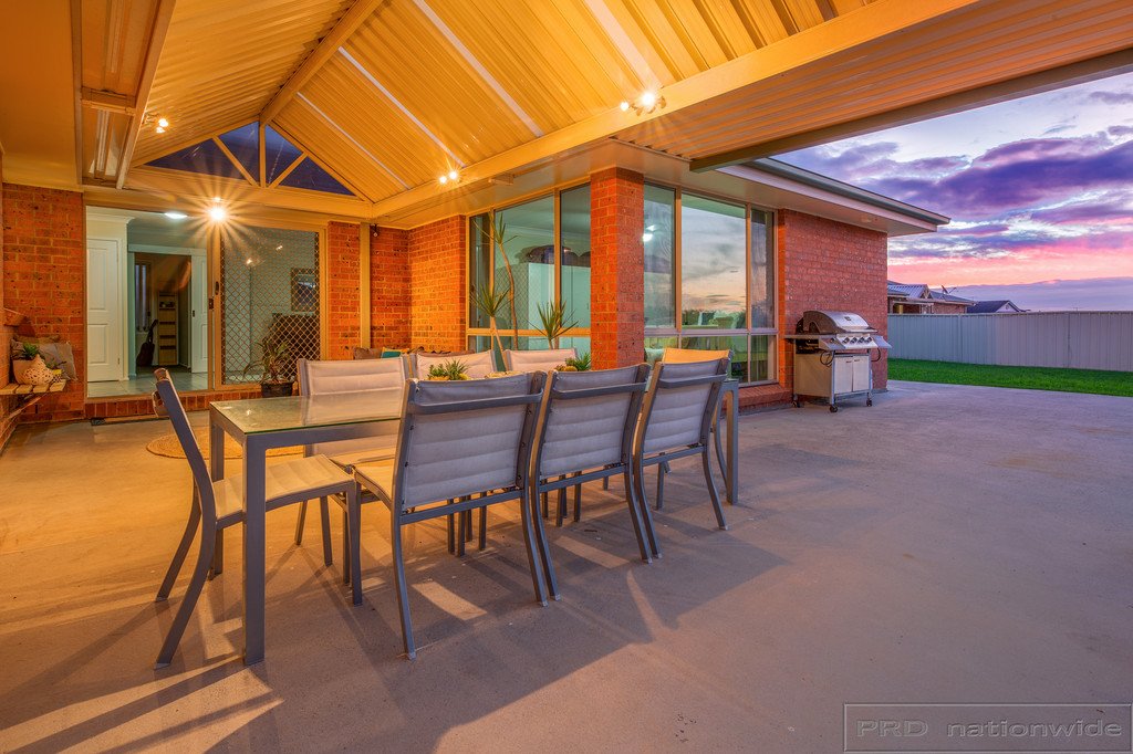 87 Turnbull Drive EAST MAITLAND 18