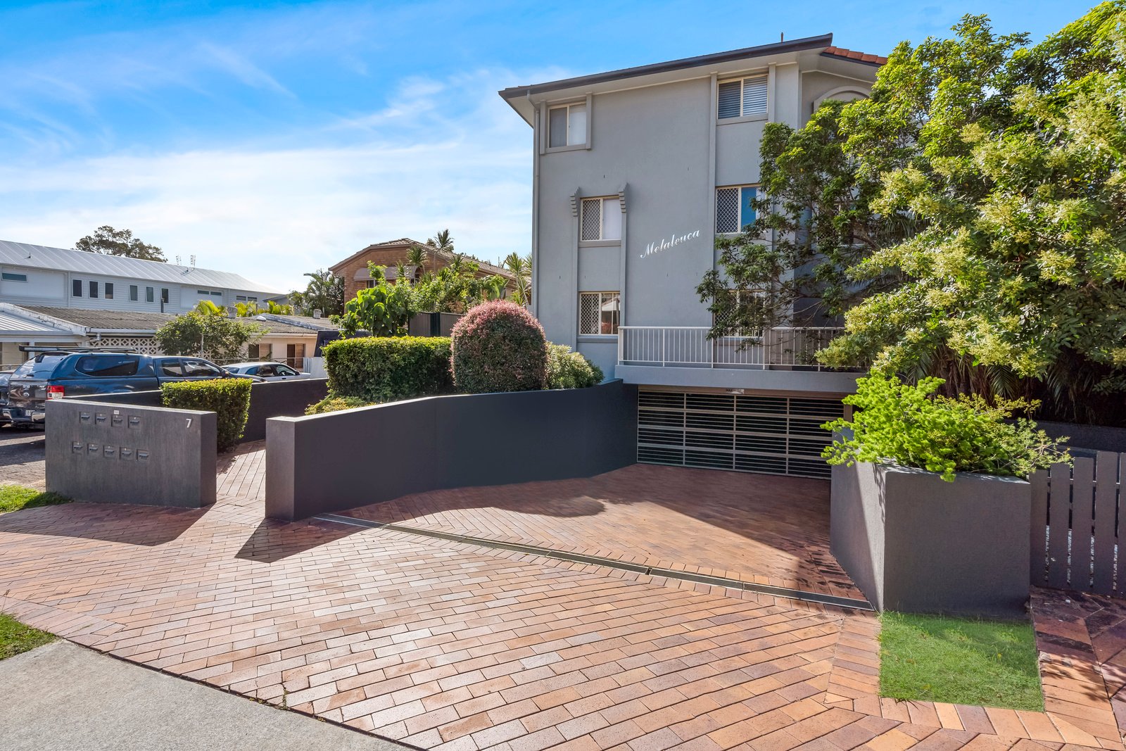 8/7 Twenty Seventh Avenue PALM BEACH 1