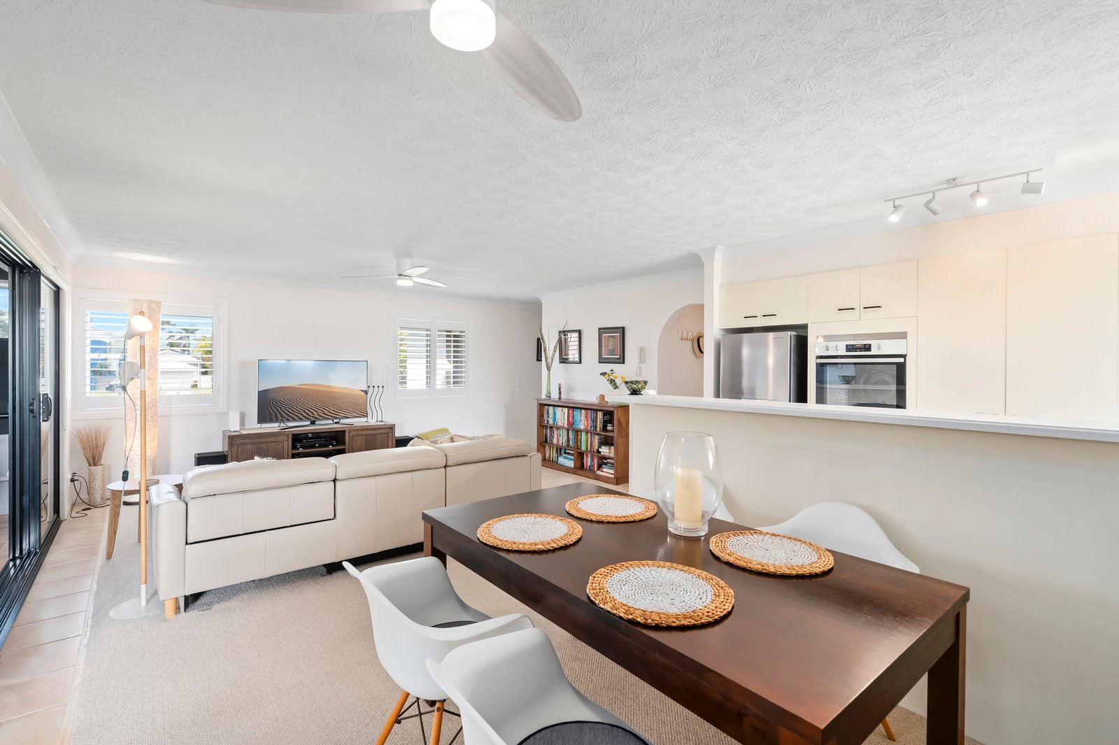 8/7 Twenty Seventh Avenue PALM BEACH 4