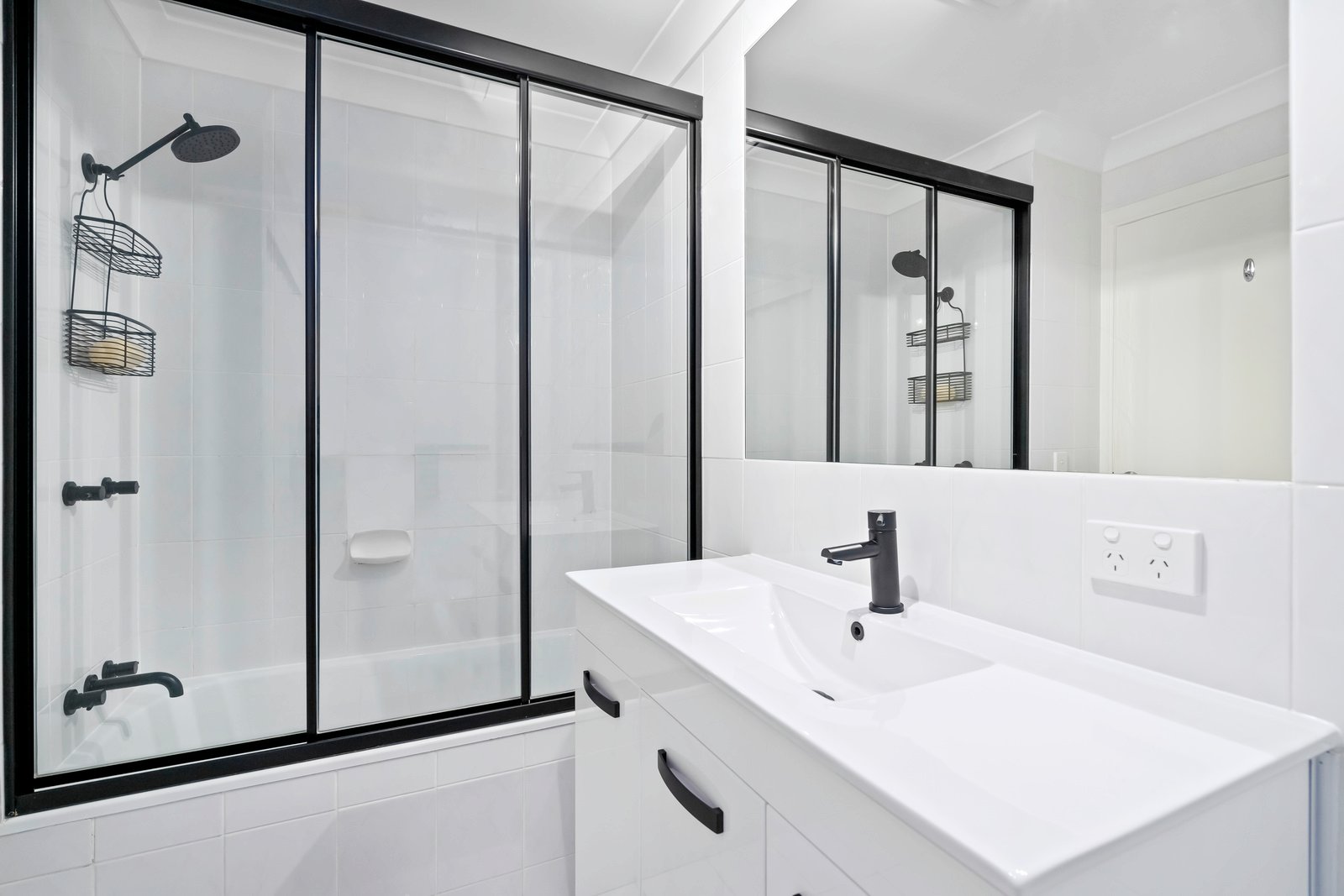 8/7 Twenty Seventh Avenue PALM BEACH 12