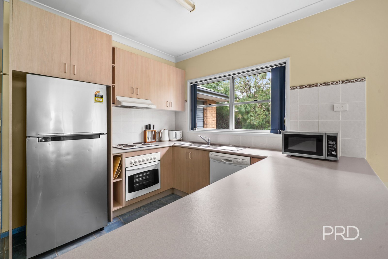 87 Veale Street ASHMONT 5