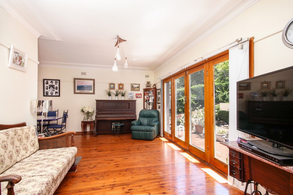 87 Woronora Parade OATLEY 4