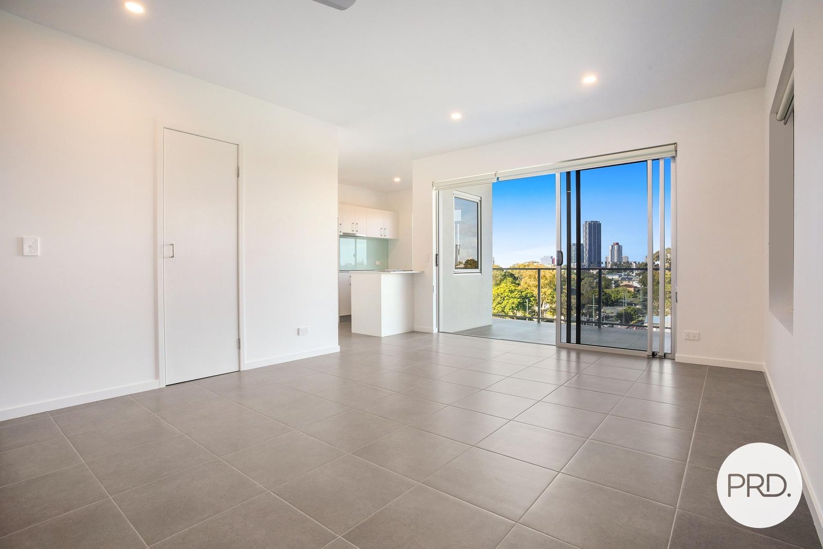 8/70 Minnie Street SOUTHPORT 2