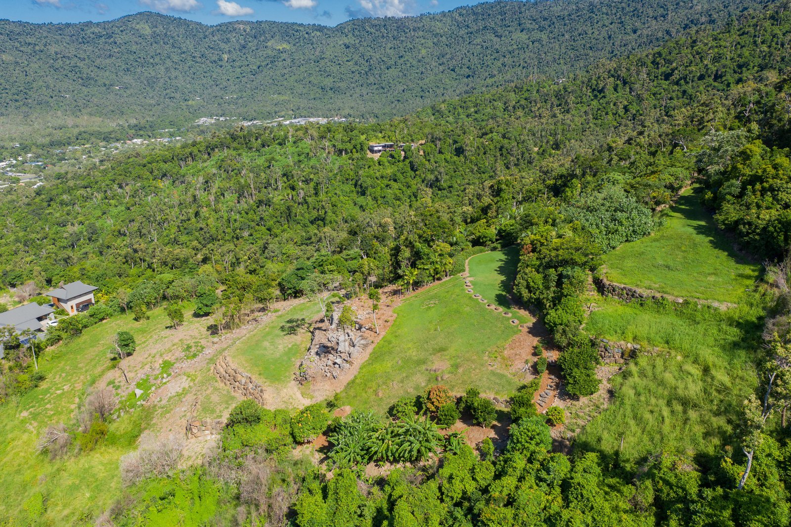 8/70 Mount Whitsunday Drive AIRLIE BEACH 13