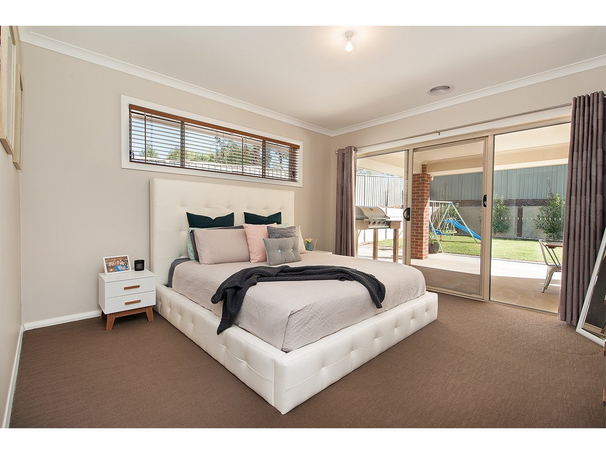 870 Union Road GLENROY 8