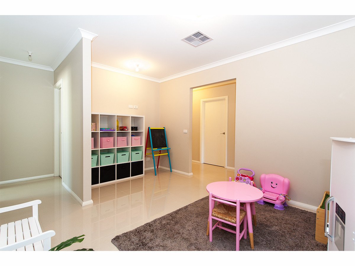 870 Union Road GLENROY 11