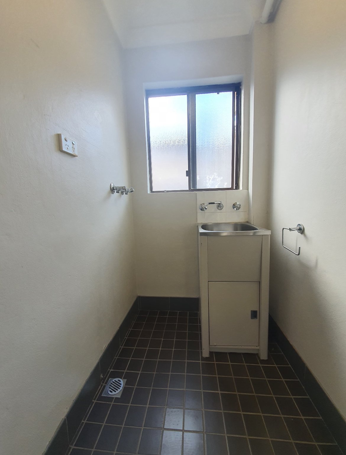 8/71 Goulburn Street LIVERPOOL 9