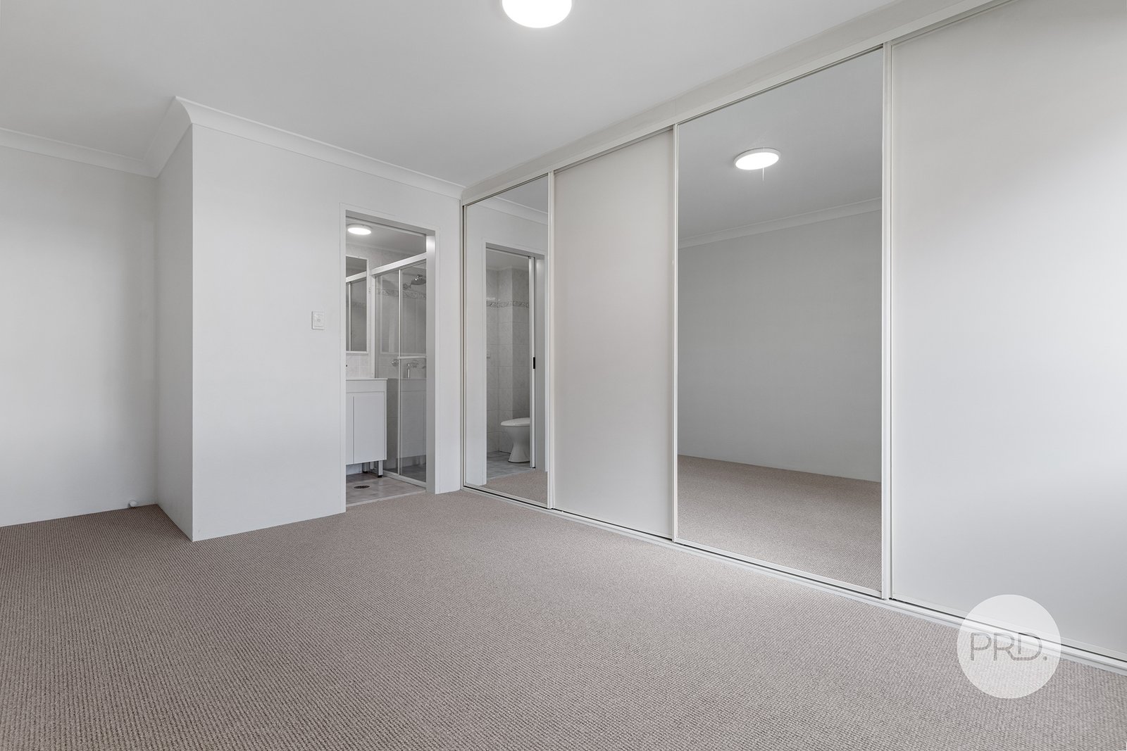 8/71 Pitt Street MORTDALE 4