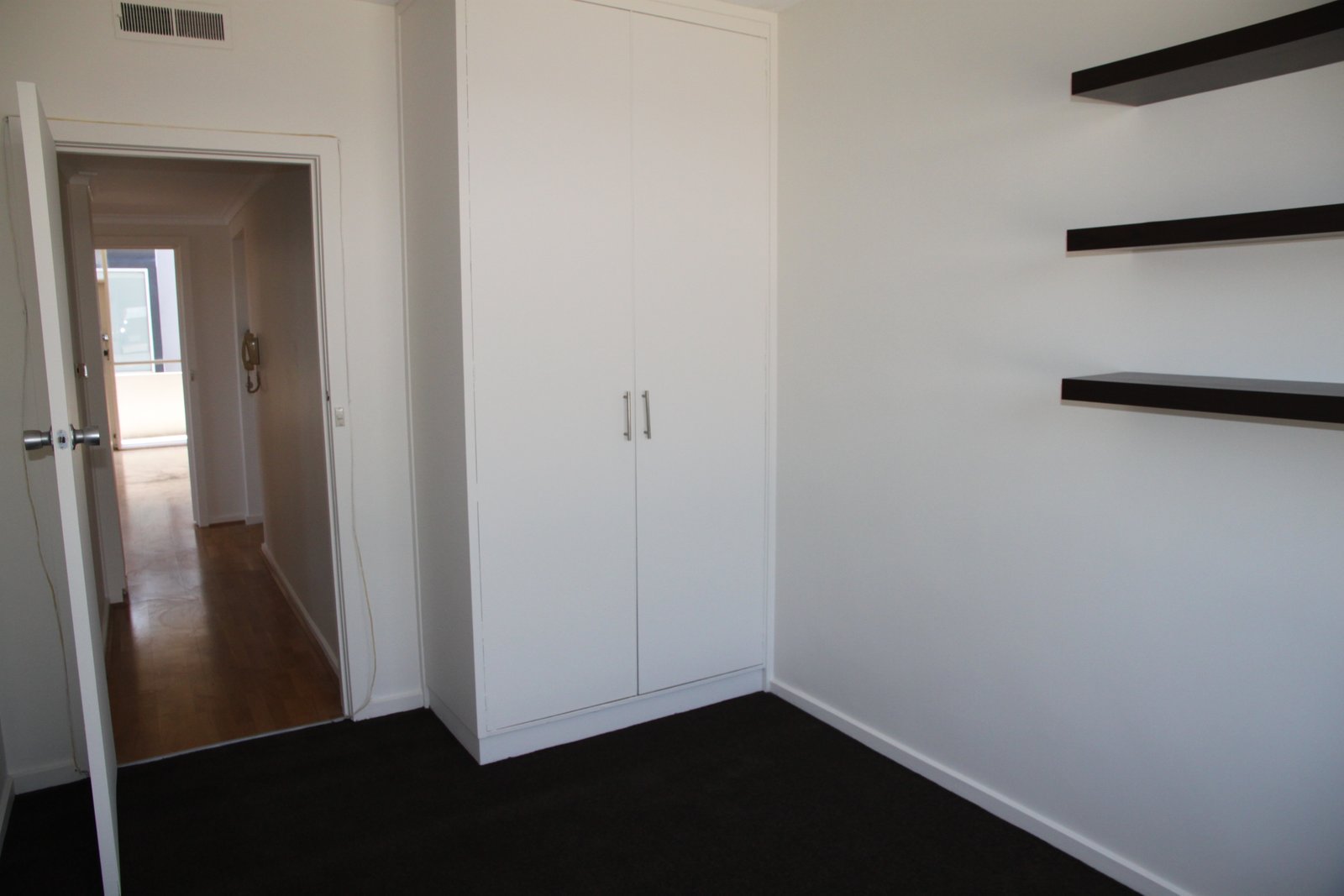 Gallery: 8/71 Westbury Street