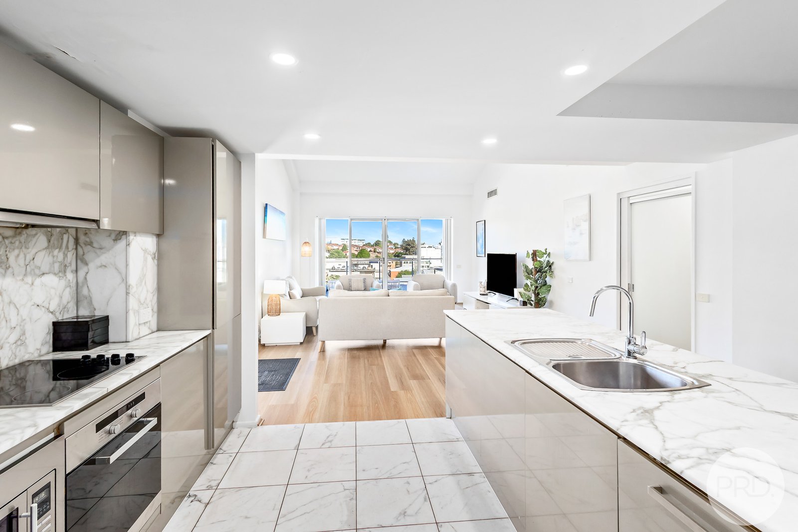 87/1A Tomaree Street NELSON BAY 12