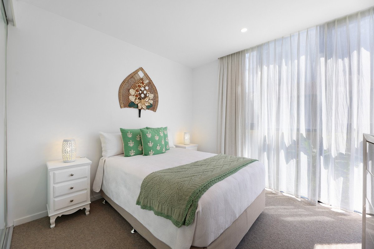 8/72 The Esplanade Burleigh Heads 16