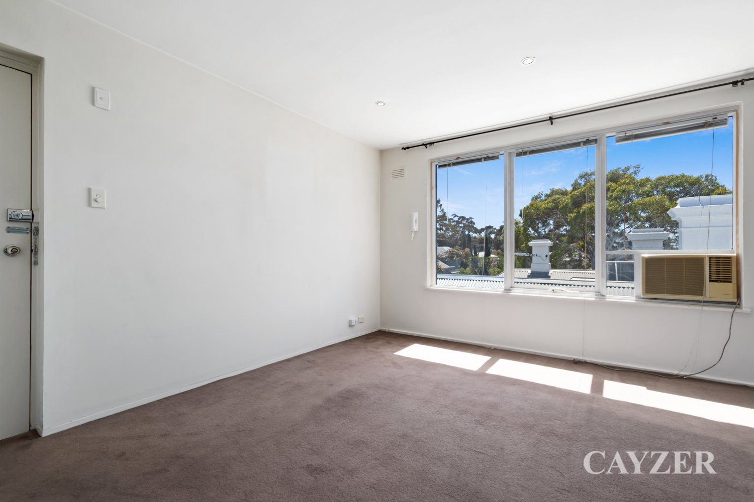 Gallery: 8/72 Withers Street