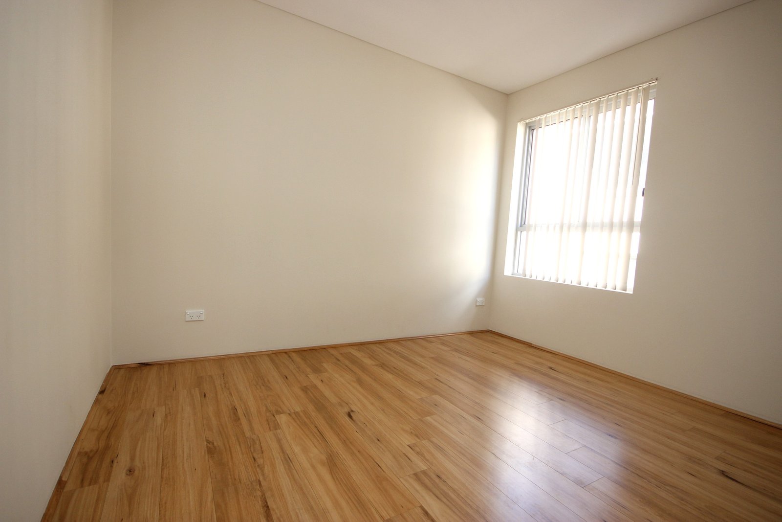 8/722 Princes Highway KOGARAH 3