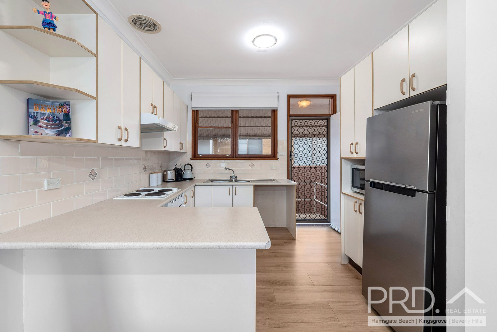 8/74 Alfred Street RAMSGATE BEACH 2