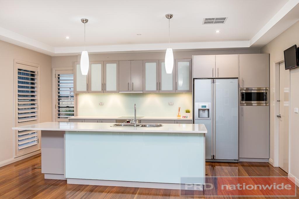 874 Henry Lawson Drive PICNIC POINT 5