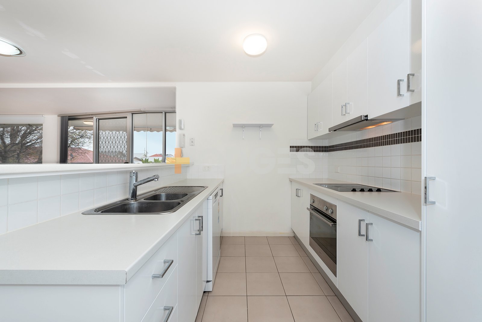 Gallery: 8/75 Droop Street