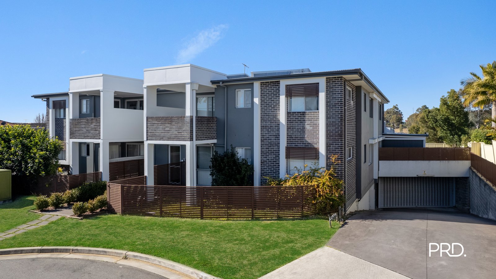 8/76-78 Jones Street KINGSWOOD 1